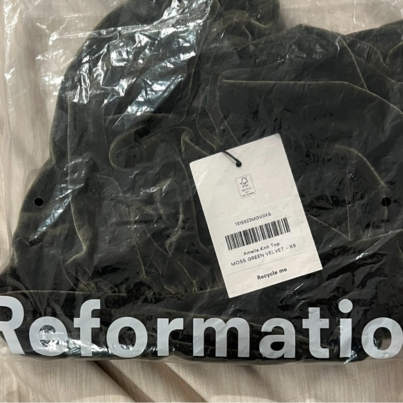 Reformation Amelia Velvet Top, NEW - Picture 6 of 8